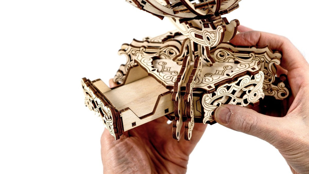 WOODEN.CITY – Globus | 3D Holzpuzzle - Lama Welt