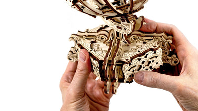 WOODEN.CITY – Globus | 3D Holzpuzzle - Lama Welt