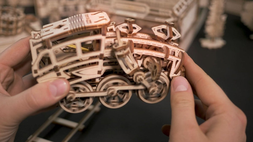 WOODEN.CITY – Traum - Express | 3D Holzpuzzle - Lama Welt