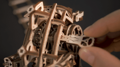 WOODEN.CITY – Traum - Express | 3D Holzpuzzle - Lama Welt